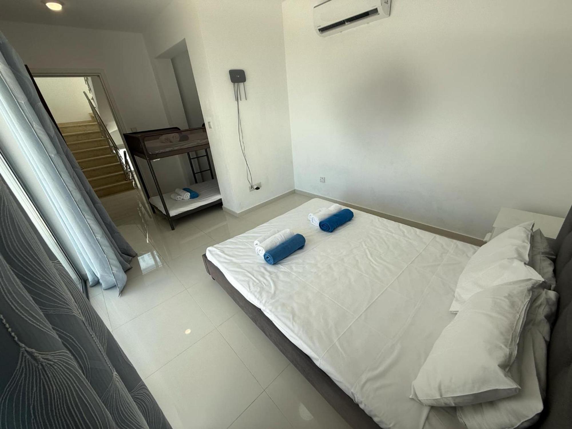 Villa Mulberry Retreat 0,5Km From Everything Coral Bay Exterior photo
